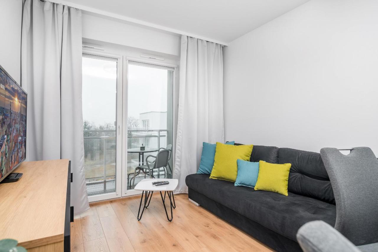 Wroclaw Rose Apartments By Noclegi Renters ภายนอก รูปภาพ
