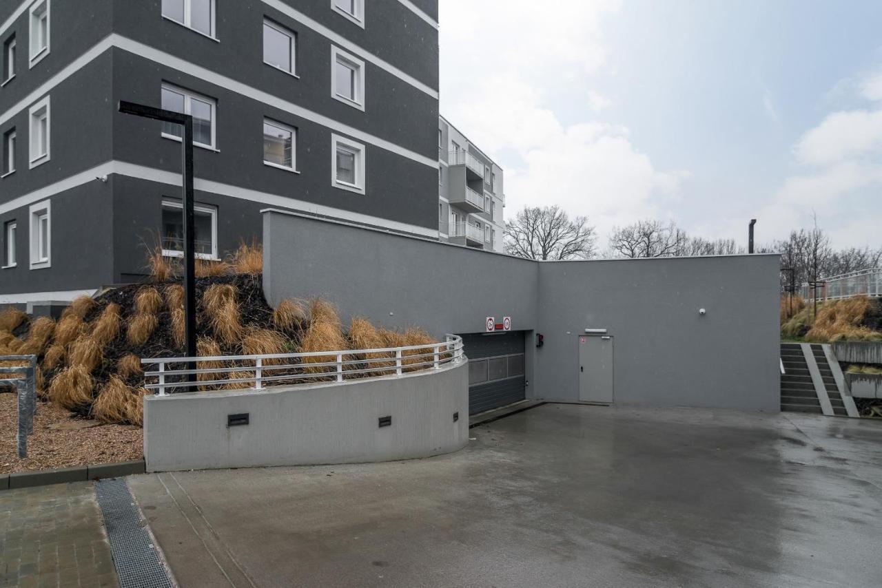 Wroclaw Rose Apartments By Noclegi Renters ภายนอก รูปภาพ